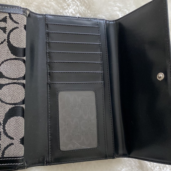 SALE❗️💝COACH Wallet in Signature Canvas with checkbook holder💝 - Picture 8 of 14